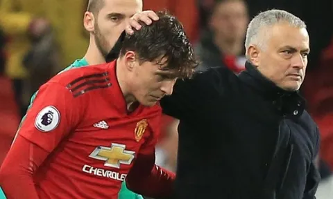 Mourinho ấn định thời điểm 'người hùng' Man Utd trở lại