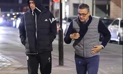 Mourinho bí mật 'hẹn hò' với cựu HLV của V-League