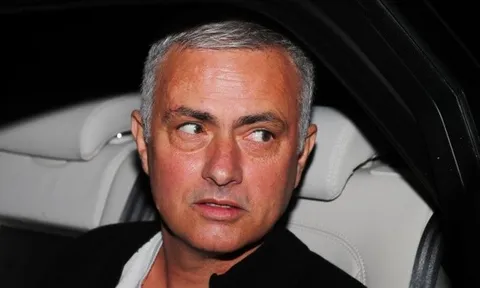 Mourinho bình thản: "Tạm biệt các chàng trai"