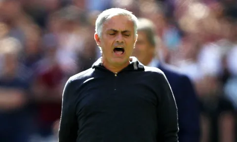 'Mourinho chỉ biết mua, không biết đào tạo cầu thủ'