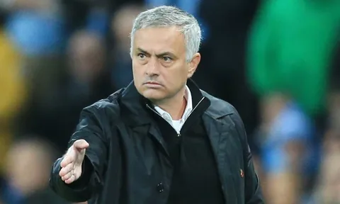 Mourinho: "Chỉ có những người không hiểu bóng đá mới đọc số liệu"