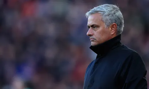 Mourinho chỉ ra 5 'KHÔNG' khiến M.U mất điểm trước Stoke City