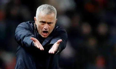 Mourinho đang dần 'hết phép' tại Man Utd?