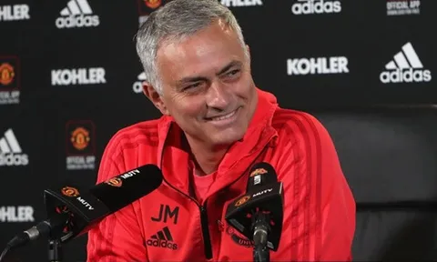 Mourinho đáp trả truyền thông: 'Man Utd không cần phép màu nào hết'