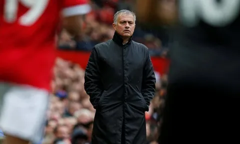 Mourinho đi không lo, MU chỉ sợ Pochettino không đến