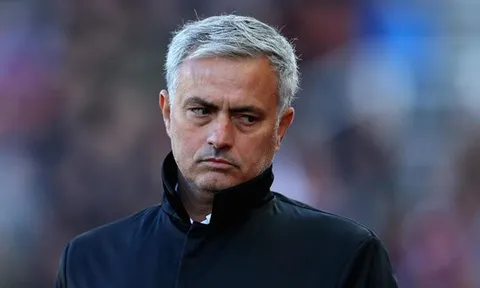"Mourinho không đáng bị trách nếu MU thất bại ở Premier League"