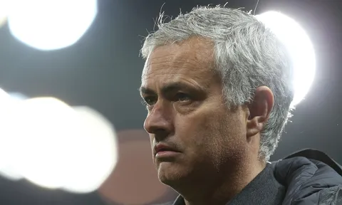 Mourinho: "Man Utd khác gì sau 1 năm tái ngộ Chelsea ư? Rashford cao thêm 2cm"