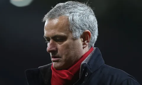 Mourinho: Man Utd toàn thua những bàn nhảm nhí