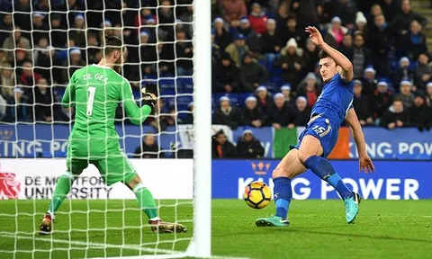 Mourinho nổi điên: "Man Utd đá như đùa"