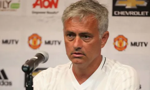 Mourinho quyết phá kỉ lục của Sir Alex tại Champions League