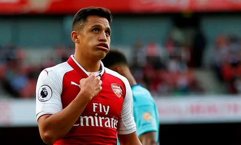 Mourinho ra tay, Man City có nguy cơ mất Sanchez