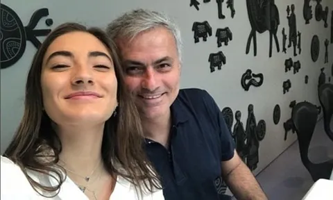 Mourinho rạng rỡ trong ngày sinh nhật "con gái rượu"