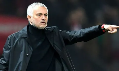 Jose Mourinho, MU và cuộc hôn phối sai lầm