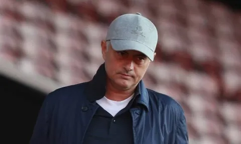 Xem giò Dalot, Mourinho gây ấn tượng mạnh bởi nghĩa cử đẹp