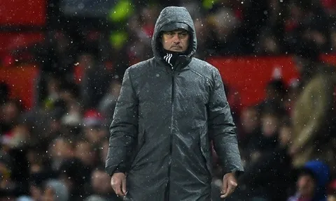 Mourinho tiếc rẻ vì Martial, Rashford
