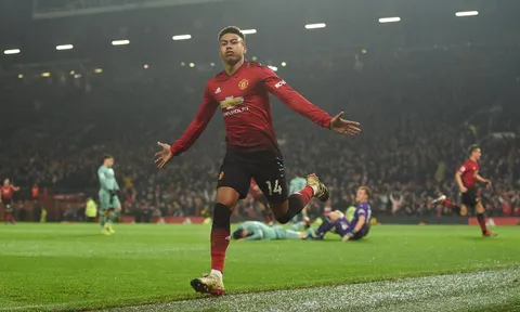 Mourinho tố Arsenal làm điều 'lố bịch' ở trận gặp Man Utd