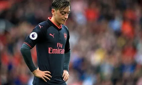 Atletico nhảy vào cuộc đua, M.U khó có cửa đón Mesut Ozil