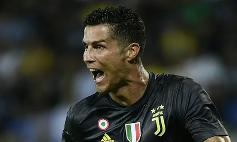 M.U đụng Juventus và Ronaldo, Mourinho nói gì?