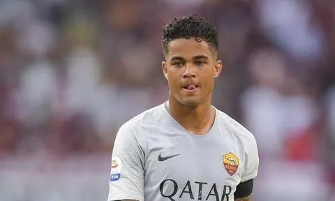 Mục tiêu hụt của Man Utd đi vào lịch sử Champions League cùng Roma