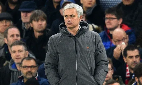 Muốn hạ Man City, Mourinho phải để Man Utd làm điều này