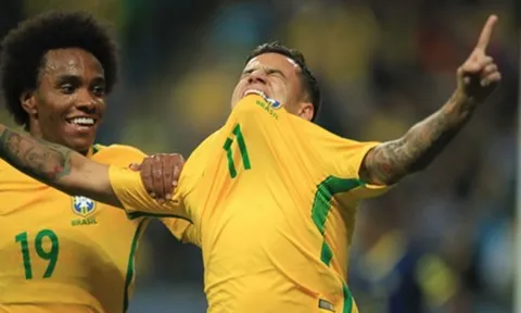 Muốn NHM Liverpool tha thứ, Coutinho hãy xin lỗi