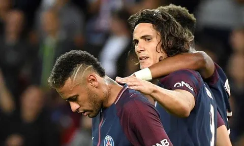 Muốn 'nhường' penalty cho Cavani, Neymar khiến NHM cười 'té ghế'