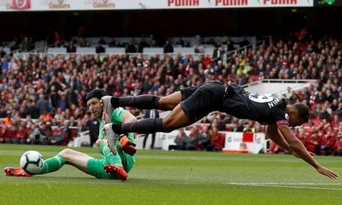 Arsenal: Chỉ đáng sợ với những đội bóng nhỏ mà thôi!