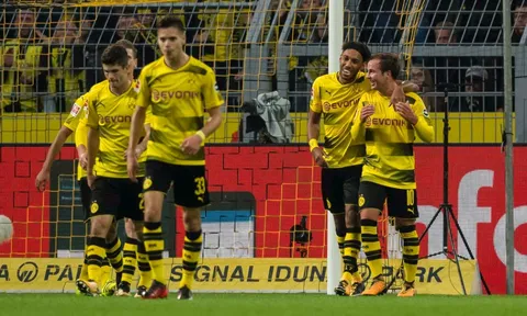 Nã 6 bàn vào lưới đối thủ, Dortmund xây chắc ngôi đầu Bundesliga