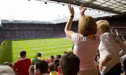 Nâng cấp Old Trafford, M.U tham vọng vượt mặt Real Madrid