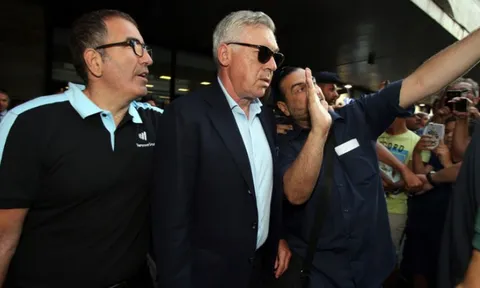 Napoli cực ngầu theo chân Ancelotti tiến đánh thành Rome
