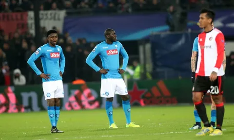 SSC Napoli: Xin đừng bước theo Borussia Dortmund!