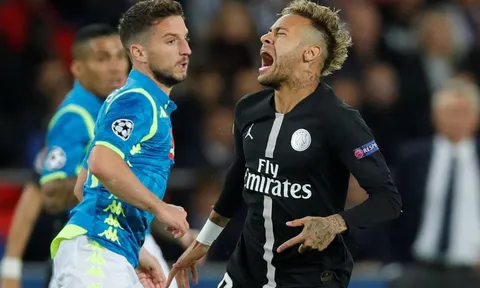 Napoli có cơ hội lớn 'hất cẳng' PSG khỏi Champions League