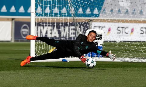 Navas trở lại tập luyện, Real đã sẵn sàng đấu Tottenham