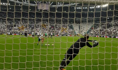 "Nể" Barca, Juventus cất hàng loạt trụ cột