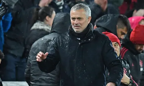 Nếu sa thải Mourinho, Man Utd cần làm gì?