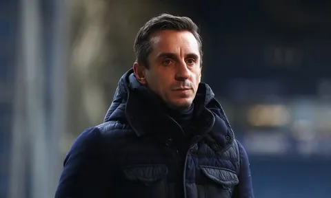 Neville tiết lộ thông tin sốc tại Old Trafford lúc này