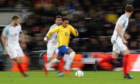 Neymar bị "phong ấn", Brazil và Anh cầm hòa nhau không bàn thắng
