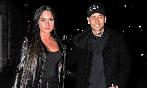 Neymar kết thân showbiz, sẵn sàng thay David Beckham?