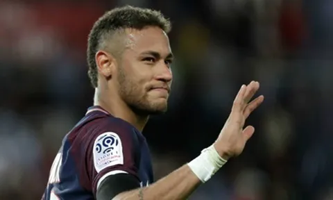 Neymar khiến hàng thủ Bayern Munich rối loạn