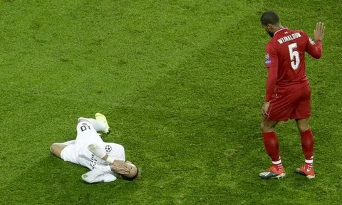 "Neymar là kịch sĩ xuất sắc nhất thế giới bóng đá"