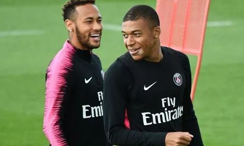 HLV Simeone chỉ ra cái hơn của Neymar so với Mbappe