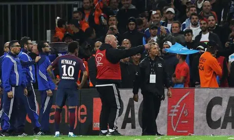 Neymar tố cáo: 'Đây không phải bóng đá'