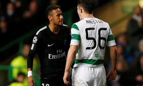 Neymar từ chối bắt tay, thách thức đối thủ sau trận thắng
