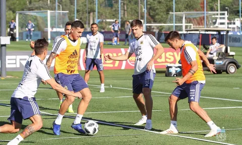 Ngập tràn tiếng cười, Argentina sẵn sàng cuộc sống không Messi?