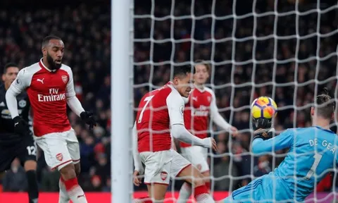 Ngay cả các CĐV Arsenal cũng phải ngã mũ trước De Gea