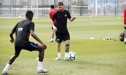 Ngày đầu tập luyện cùng Messi, Dembele vui ra mặt
