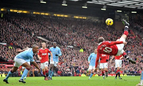 Ngày này năm xưa: Cú “xe đạp chổng ngược” để đời của Rooney