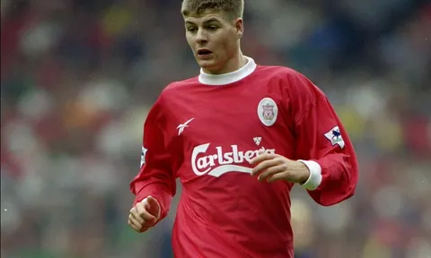 Ngày này năm xưa: Gerrard chính thức ra mắt Liverpool