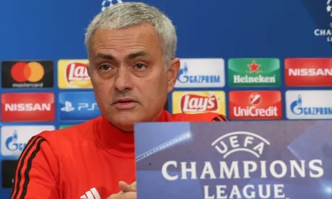 Ngôi đầu bảng trở nên vô nghĩa với Man Utd