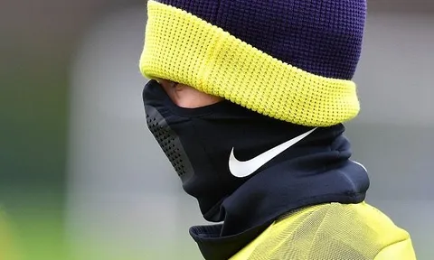 'Người bí ẩn' xuất hiện trên sân tập Tottenham